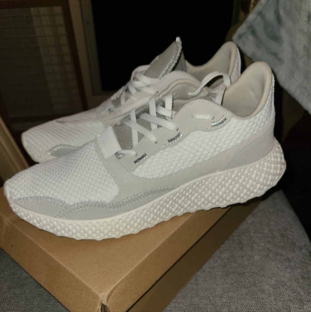 Steve Madden White and Gray Athletic Sneakers
